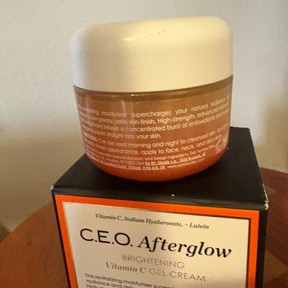 Sunday Riley C.E.O. Afterglow Brightening Gel Cream 1.7oz - Picture 4 of 5